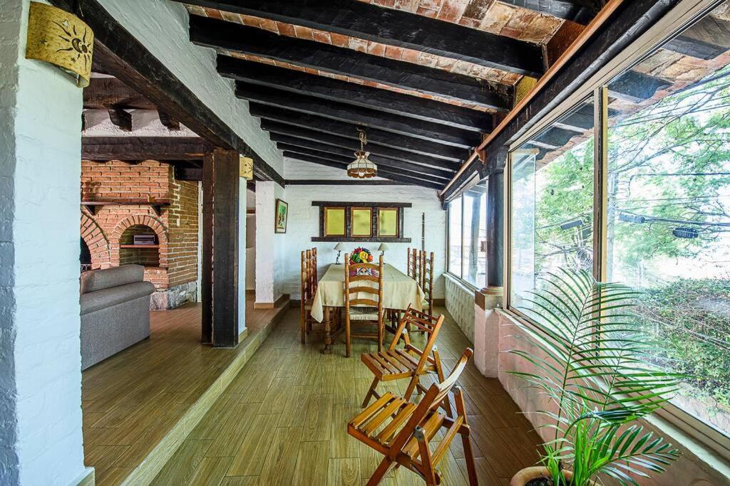 Agradable Cuarto De Hostal Sobre El Centro, Valle バジェ・デ・ブラボ エクステリア 写真
