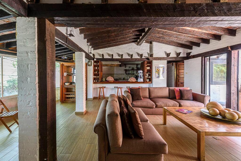 Agradable Cuarto De Hostal Sobre El Centro, Valle バジェ・デ・ブラボ エクステリア 写真