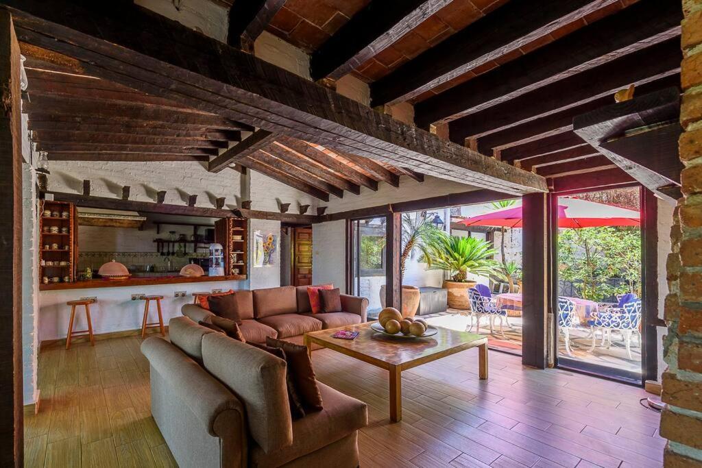 Agradable Cuarto De Hostal Sobre El Centro, Valle バジェ・デ・ブラボ エクステリア 写真